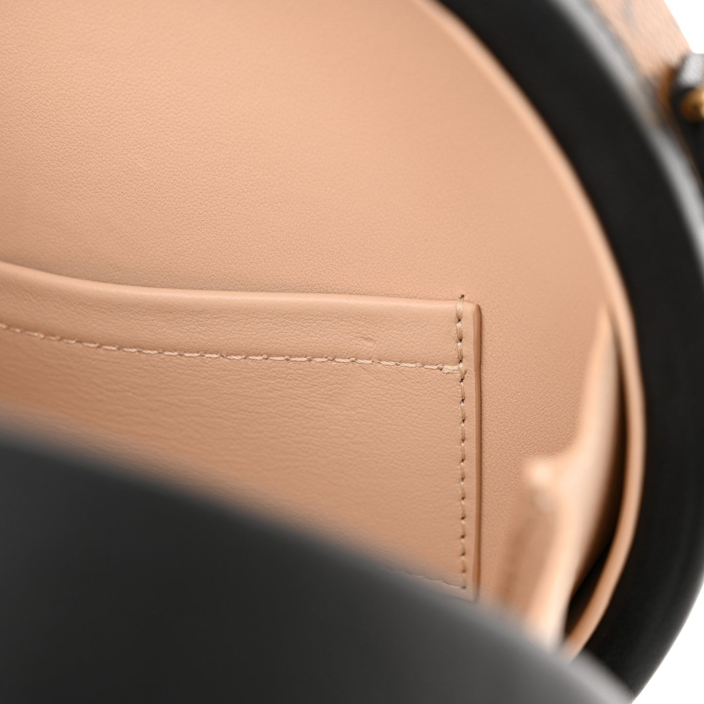 LOUIS VUITTON Reverse Monogram Petite Boite Chapeau