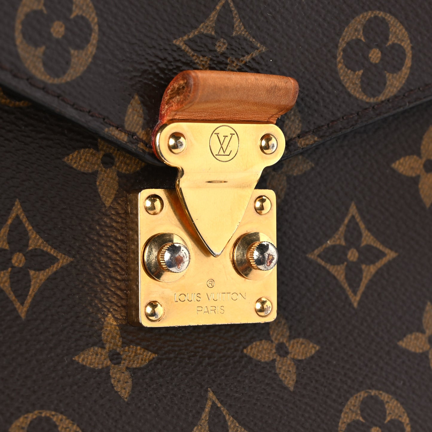 Monogram Pochette Metis