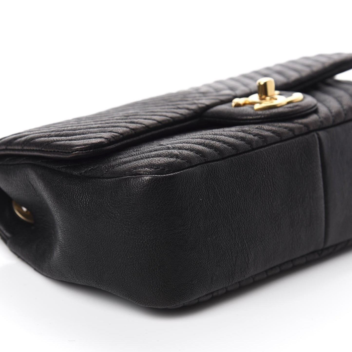 Calfskin Surpique Chevron Small Flap Black