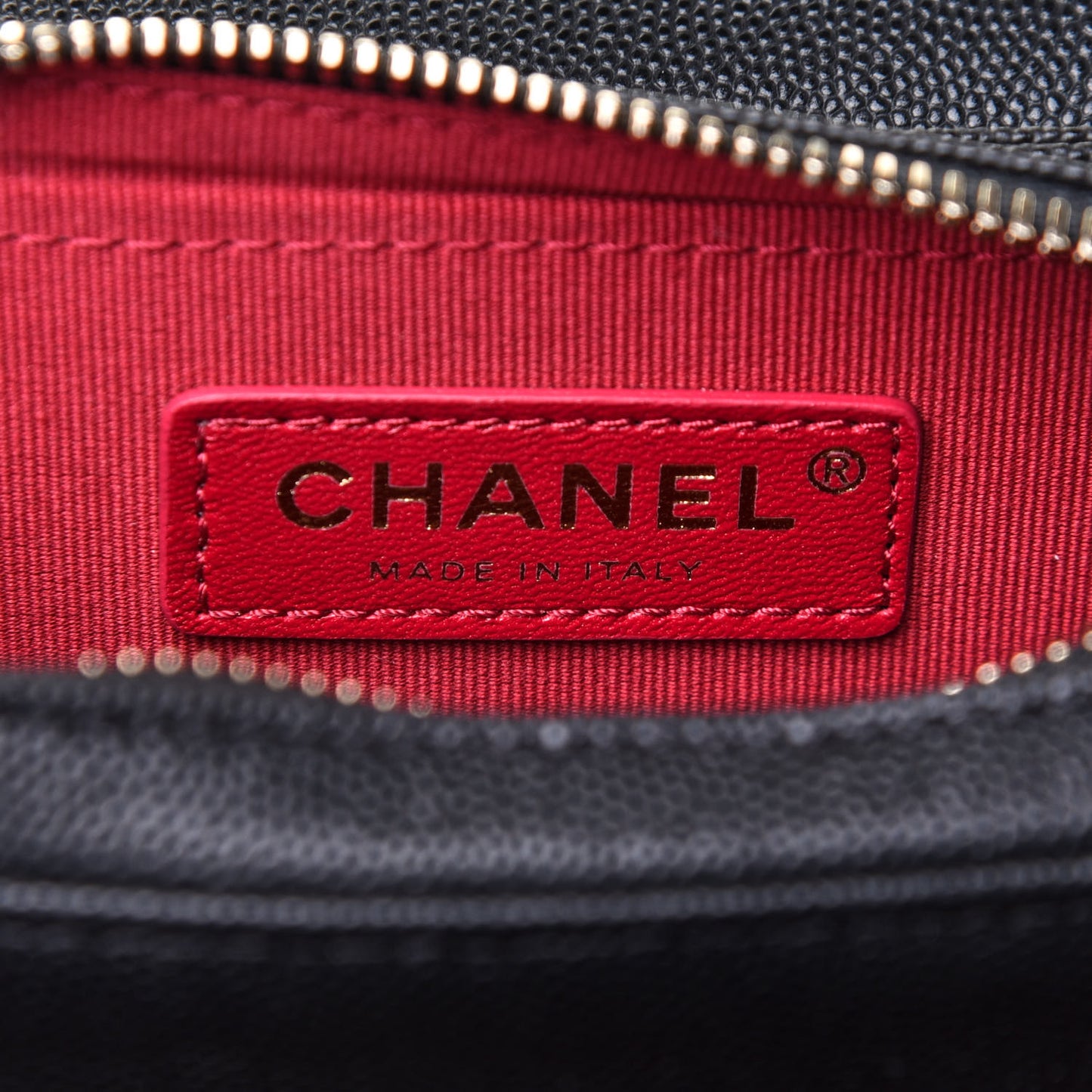 Caviar Quilted Like A Wallet Flap Black
