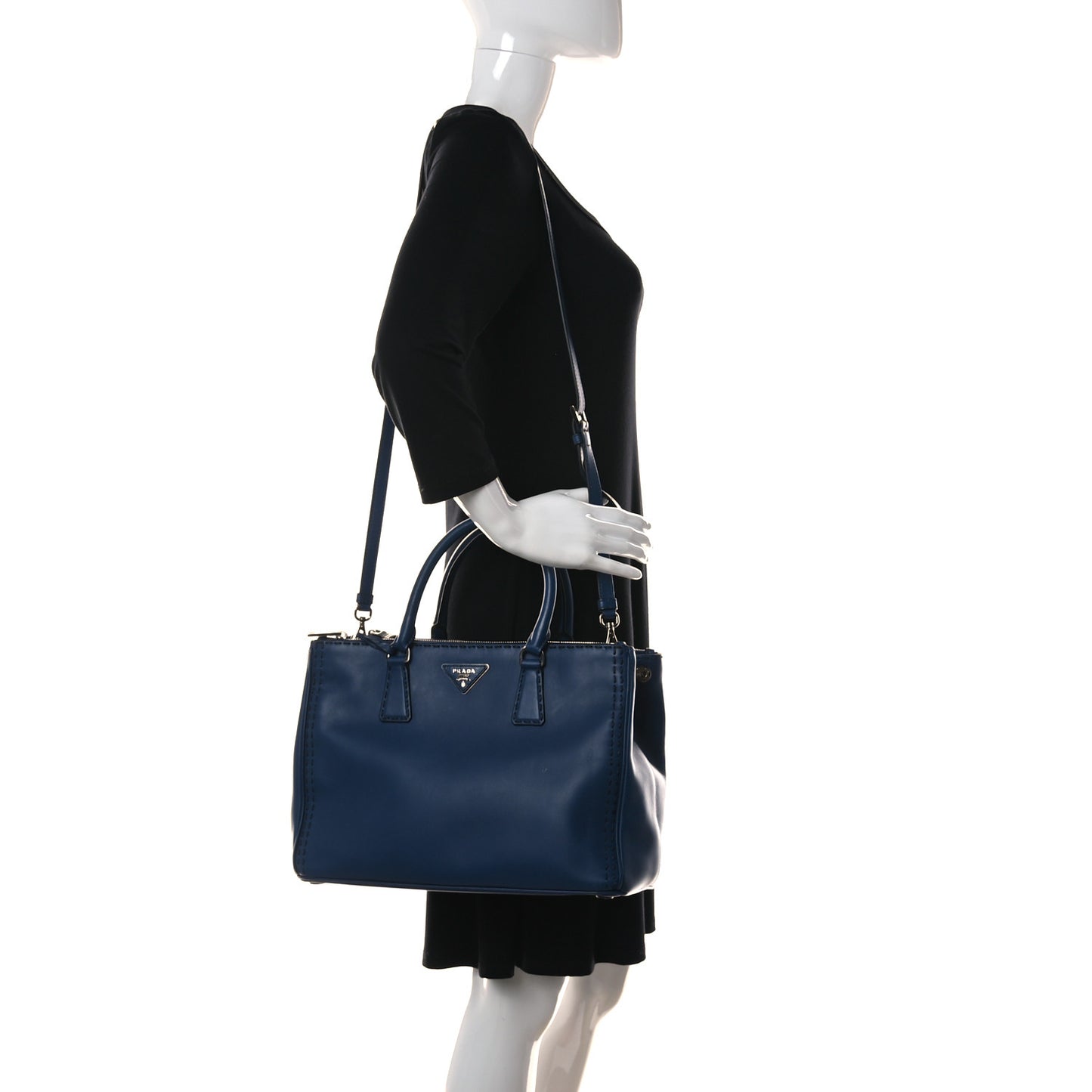 City Calf Hand Stitched Medium Galleria Double Zip Tote Bleuette