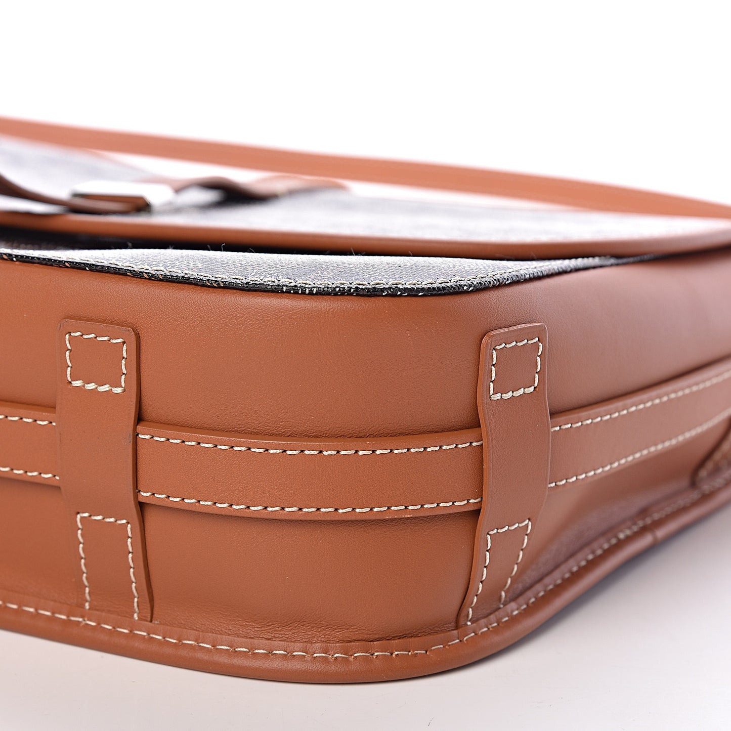 Goyardine Belvedere II MM Messenger Bag Black Gold