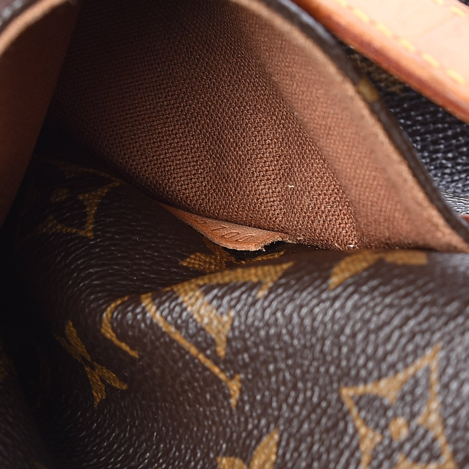 Louis Vuitton Monogram Totally MM 6 of 9