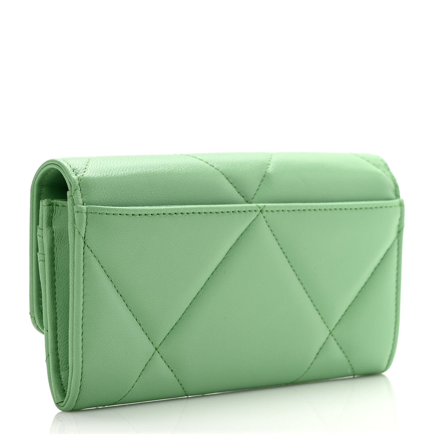 Lambskin Quilted Chanel 19 Flap Wallet Green