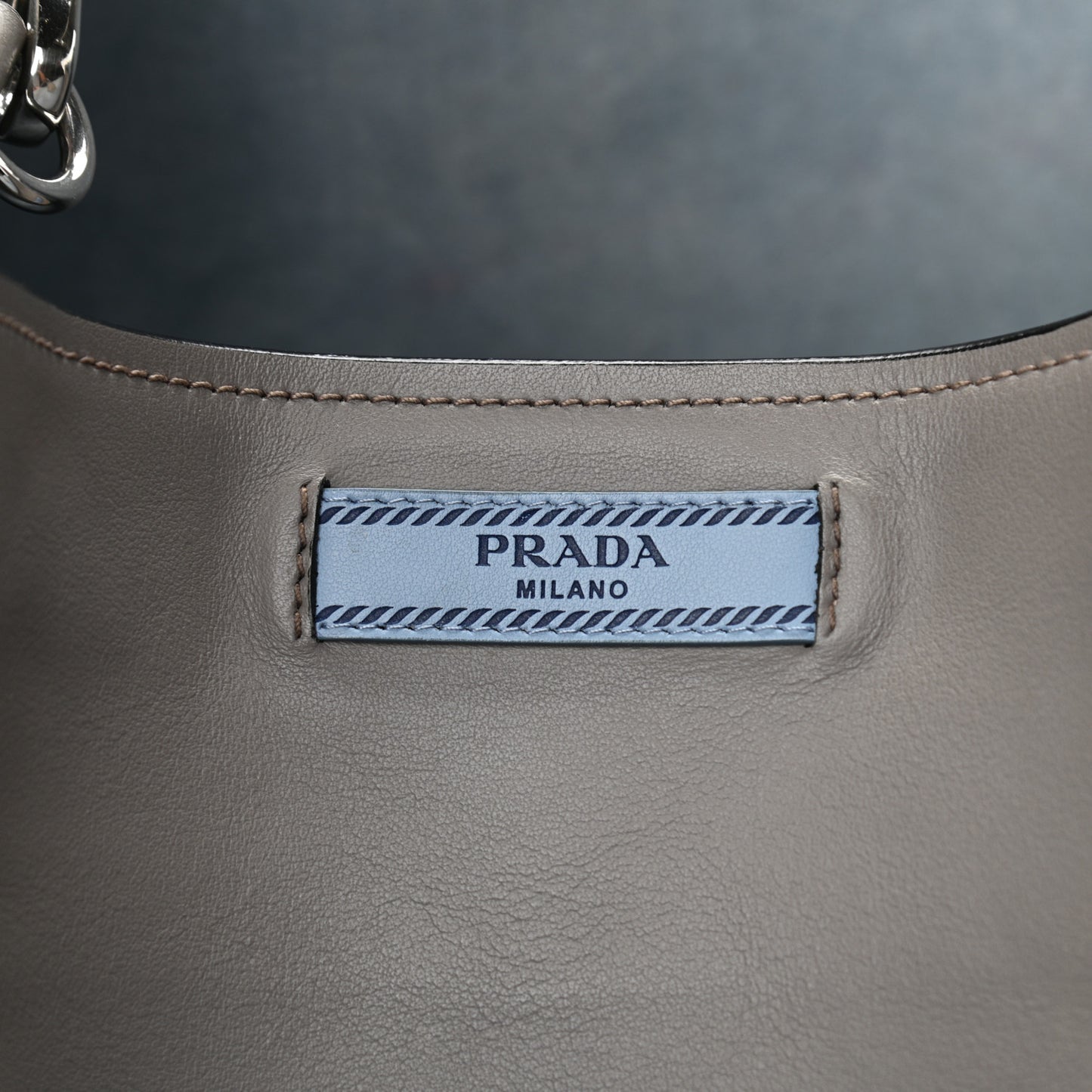 City Calfskin Large Etiquette Tote Light Grey