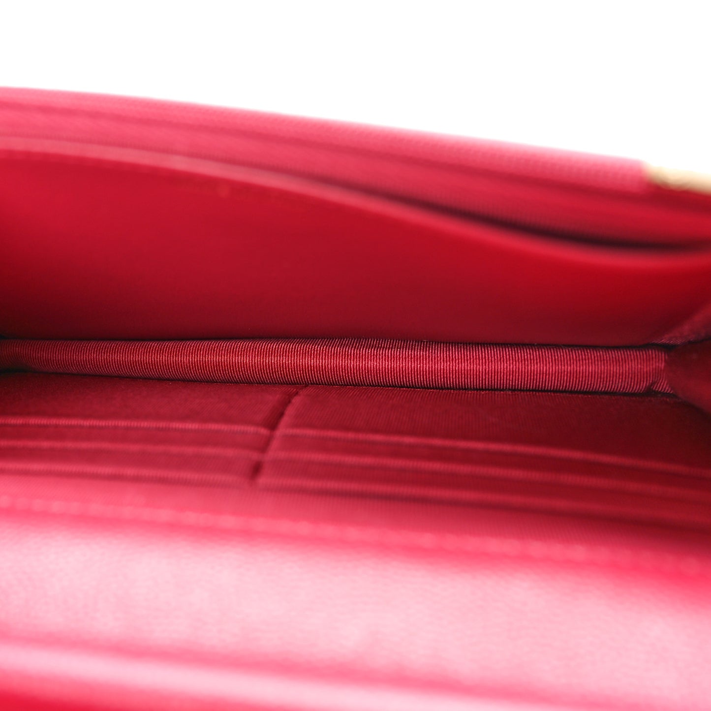 Caviar Quilted Wallet on Chain WOC Dark Pink