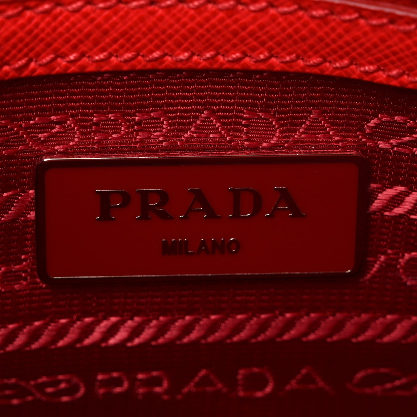 Saffiano Lux Small Galleria Double Zip Tote Red