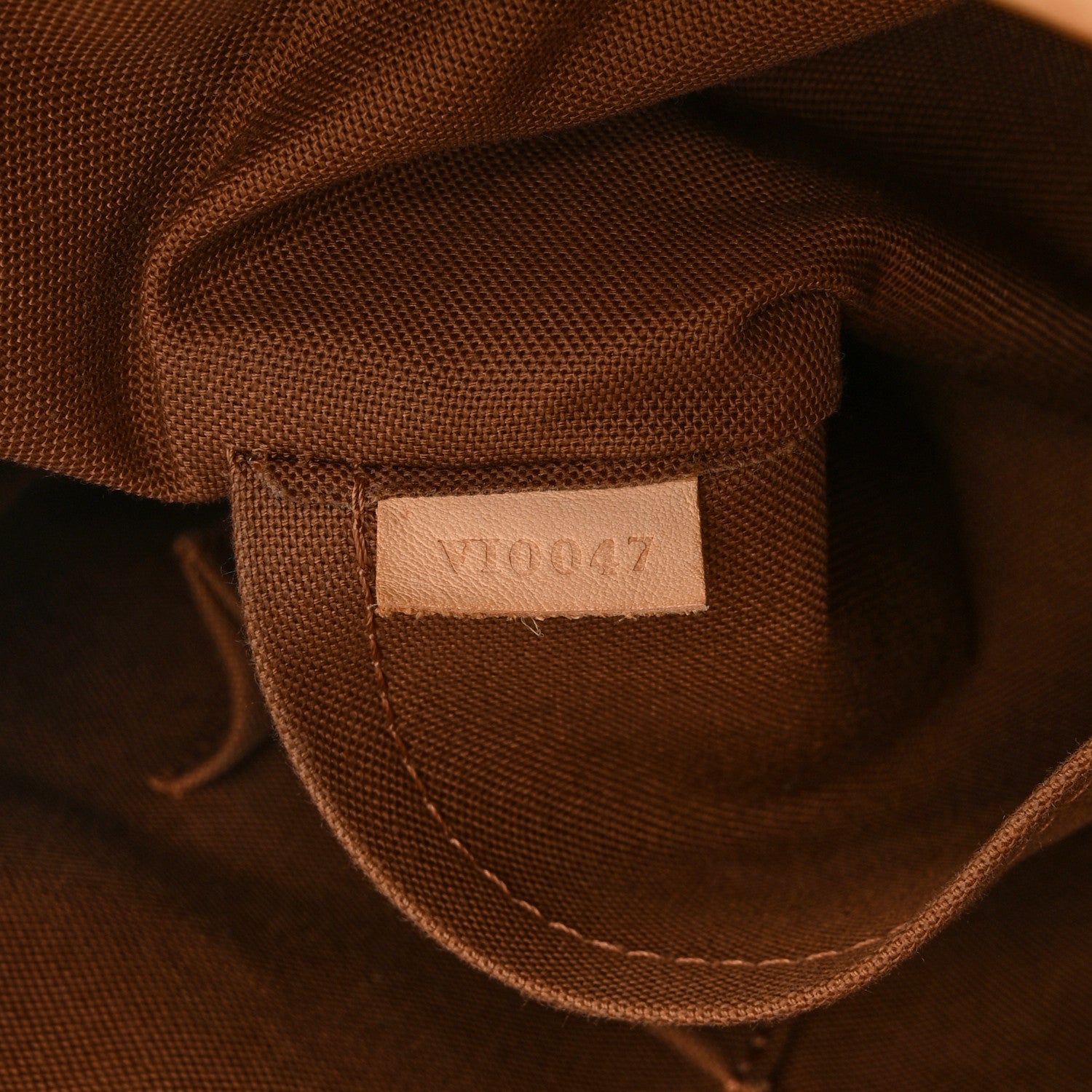 Louis Vuitton Monogram Batignolles 7 of 10