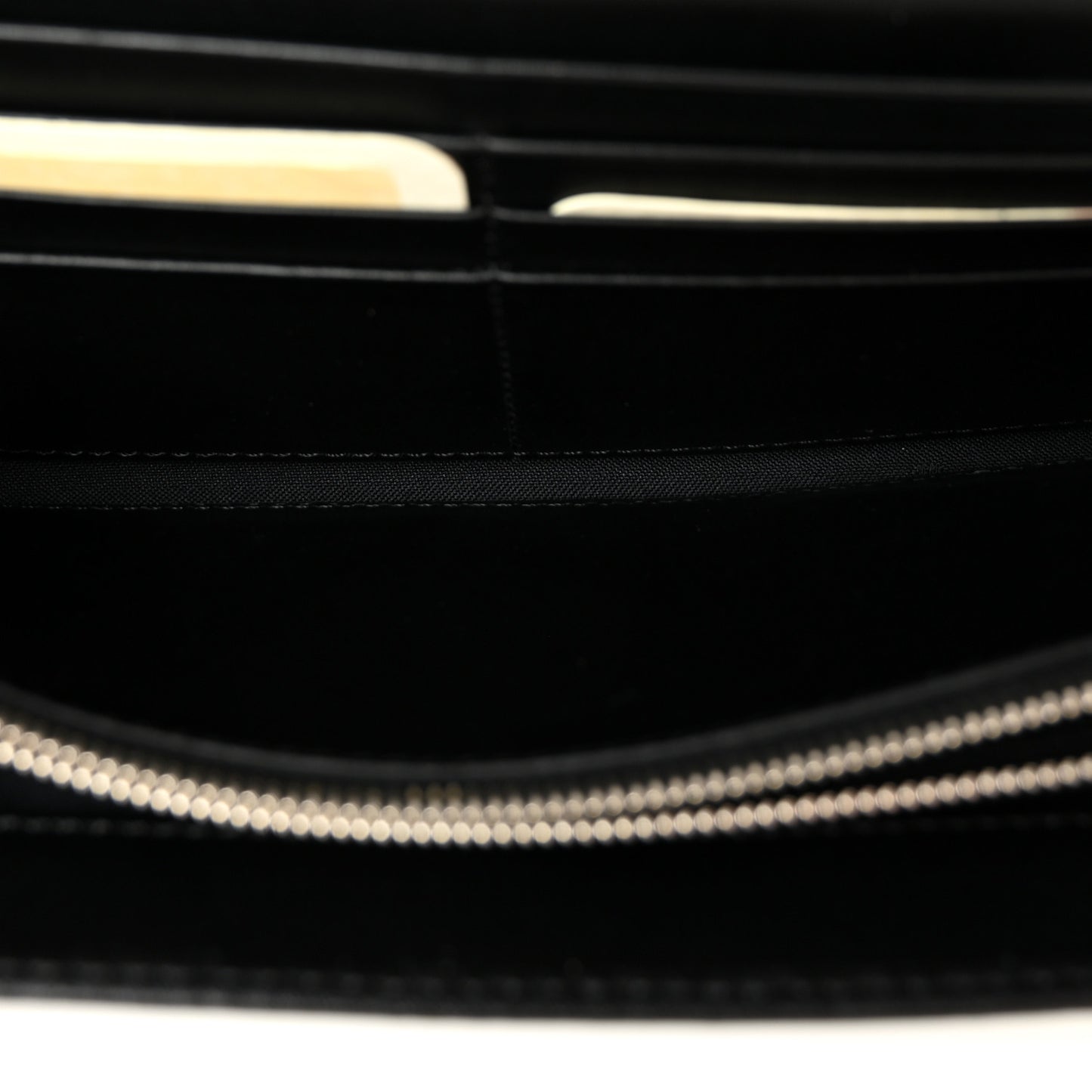 Vitello Liberty Fun Fair Studded Continental Wallet On Chain Black Multicolor