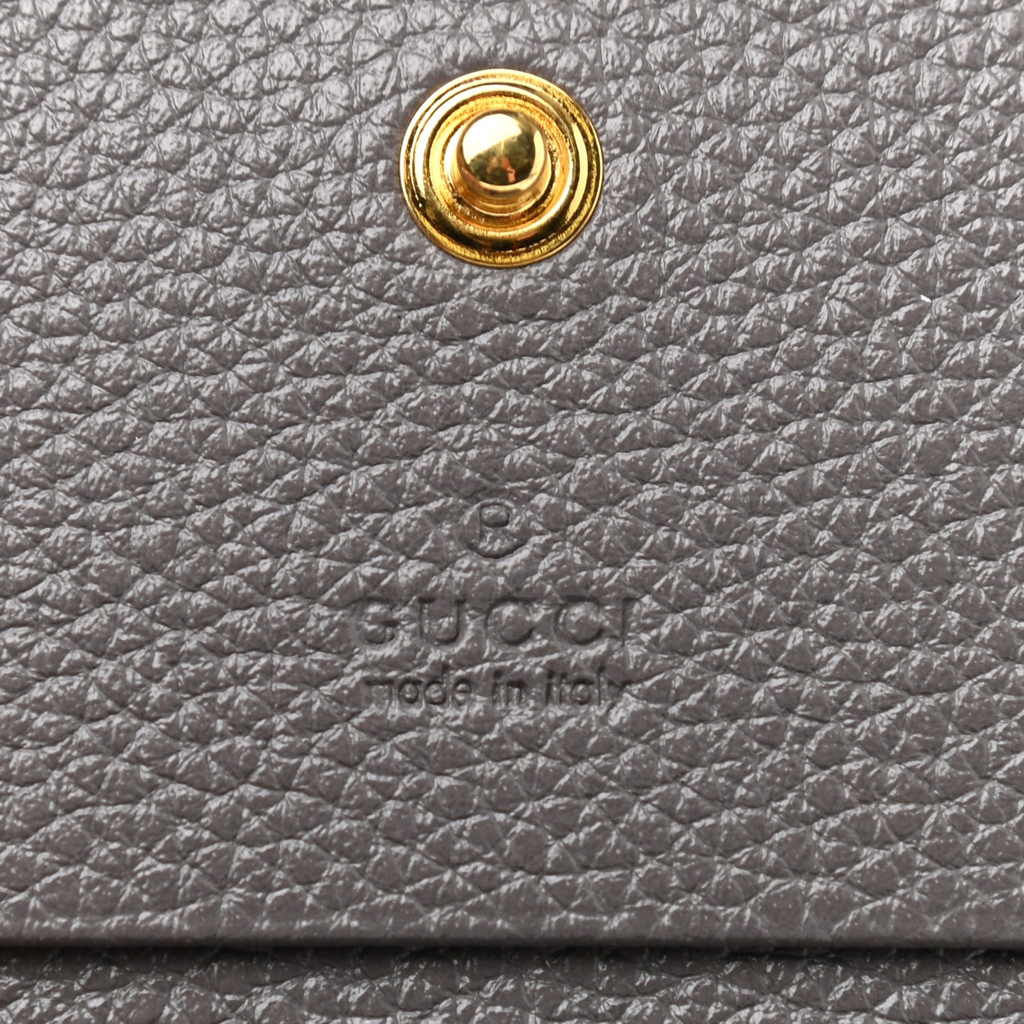 Grainy Calfskin Zumi Chain Card Case Wallet Dusty Grey