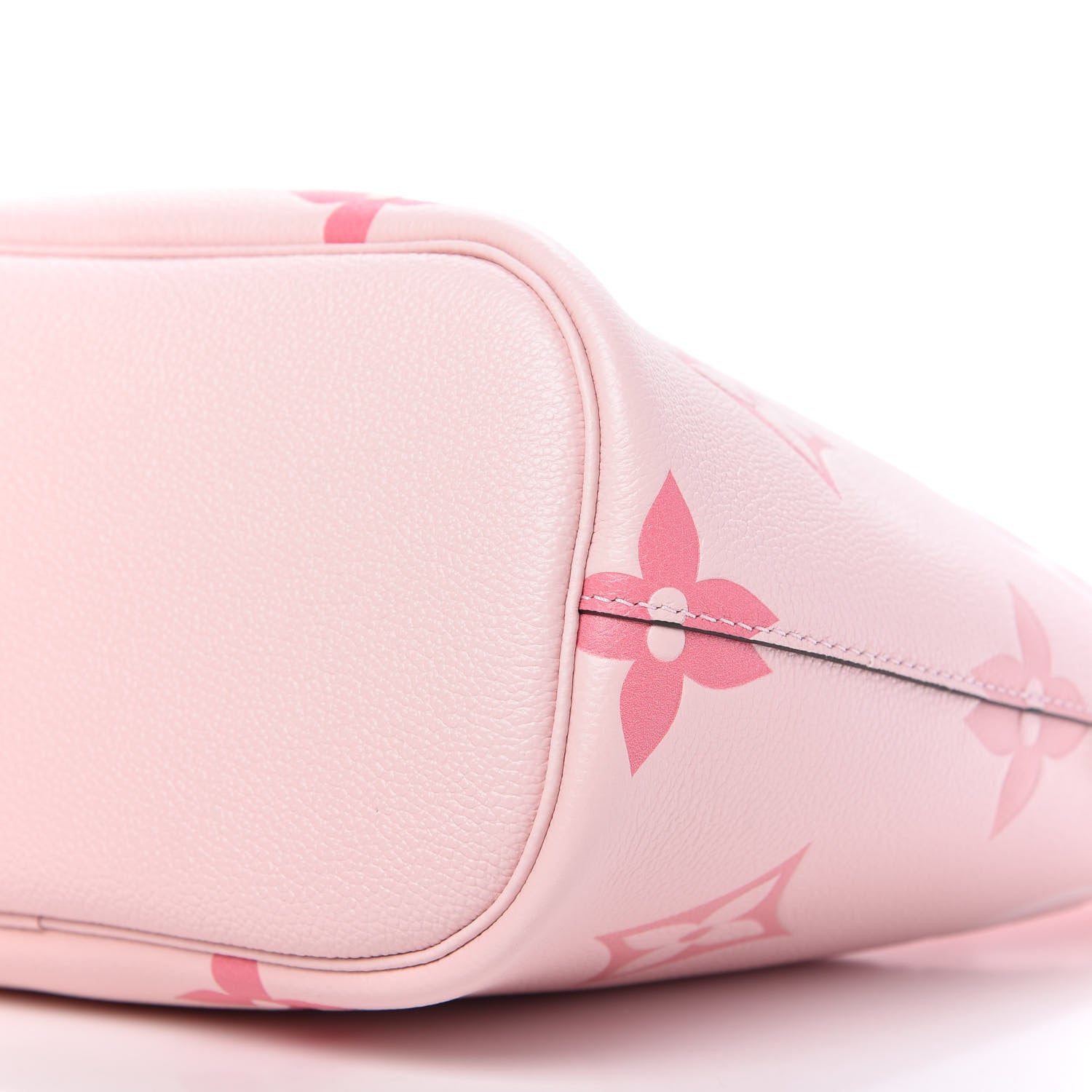 Louis Vuitton Empreinte Monogram Giant By The Pool Marshmallow Hobo PM Bouton De Rose 7 of 10