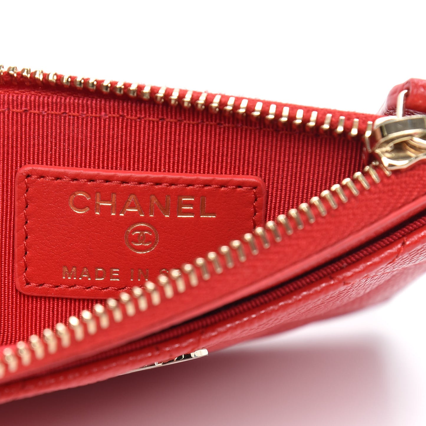 Caviar Quilted CC Zip Card Holder Red