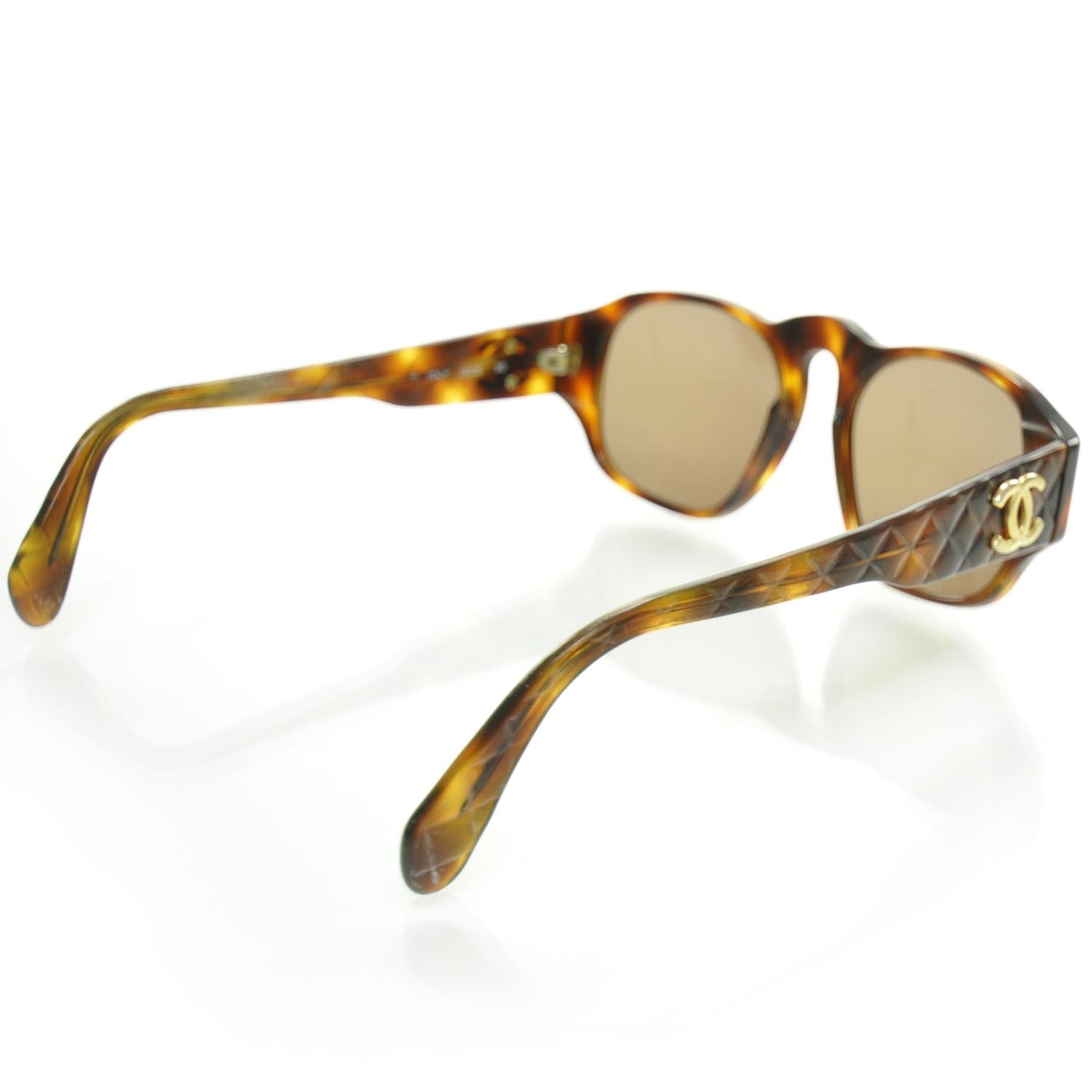 Chanel Tortoise Shell Quilted CC Sunglasses w Case 2 of 7