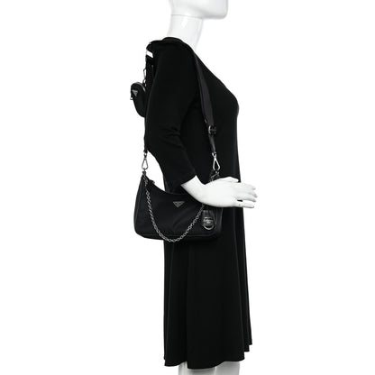 Prada Nylon Re-Edition 2005 Shoulder Bag Black 2 of 9