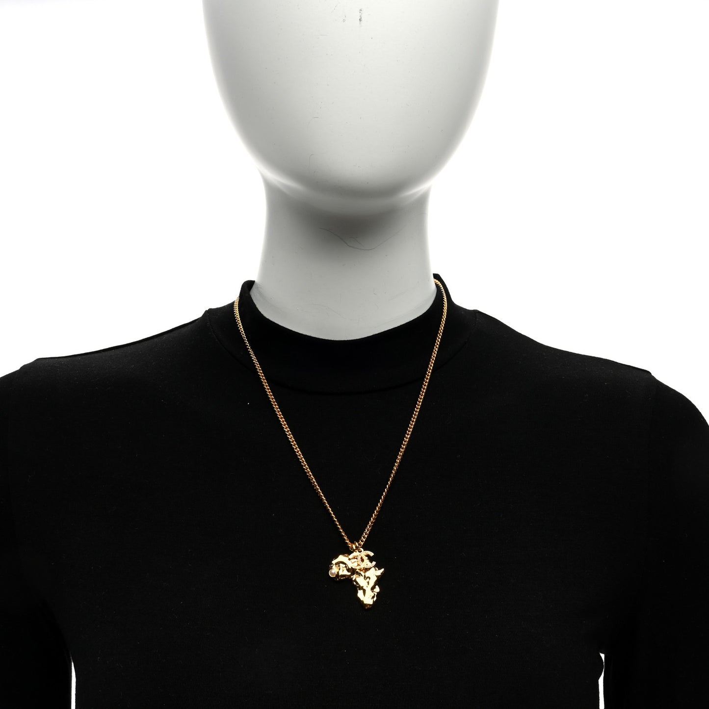 Metal Pearl Crystal CC Dakar Pendant Necklace Gold White