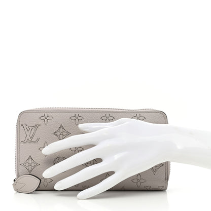 Louis Vuitton Mahina Zippy Wallet Brume 2 of 7