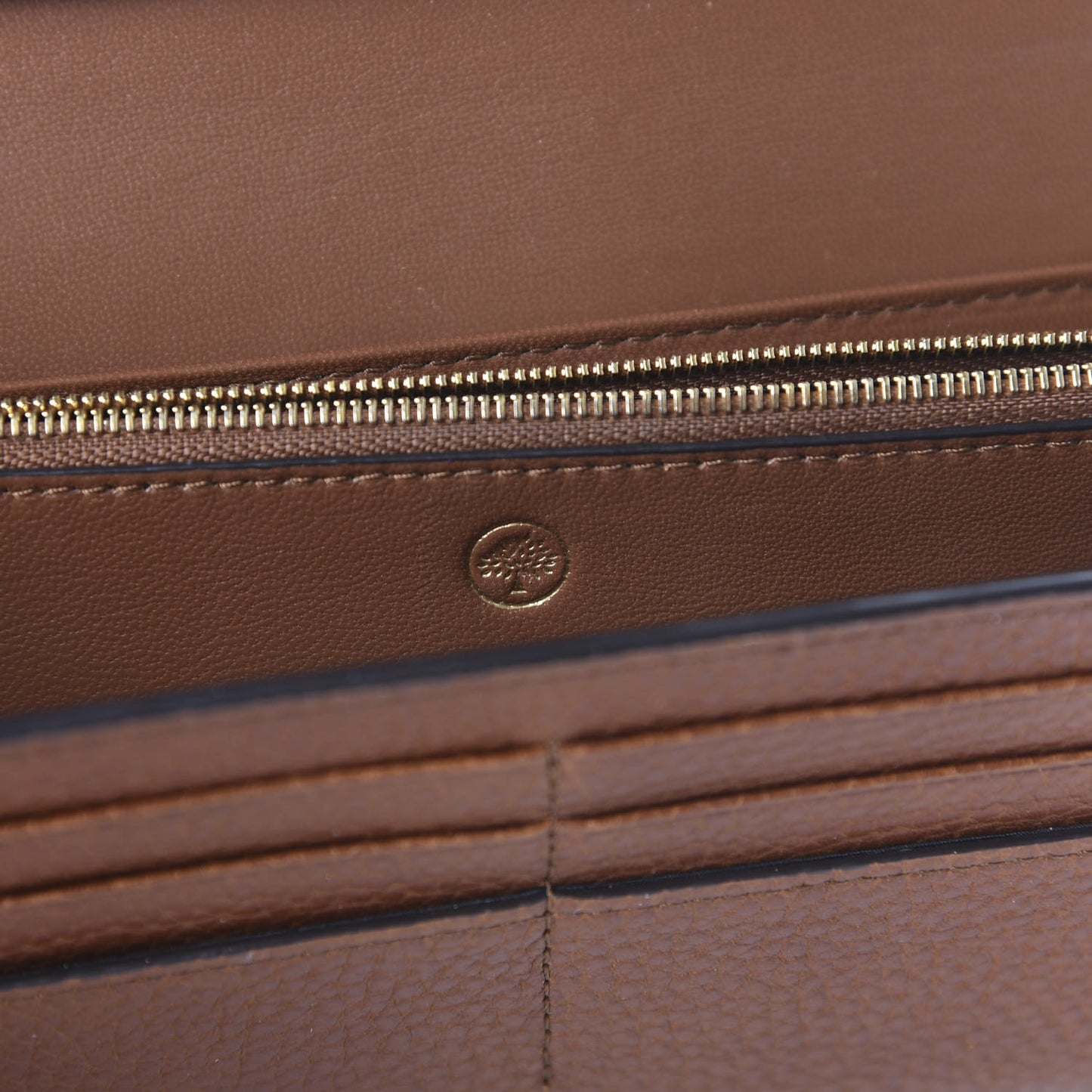 Grain Vegetable Tanned Calfskin Continental Wallet Oak