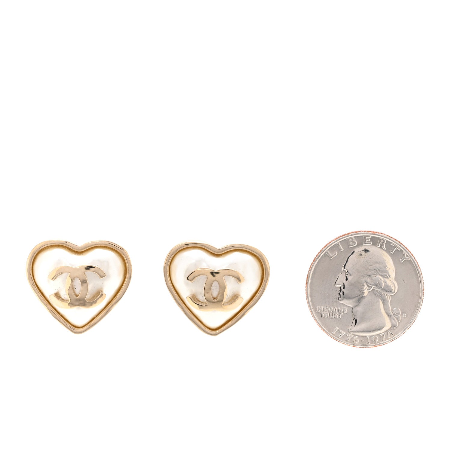 Chanel Pearl CC Heart Earrings Gold 2 of 5
