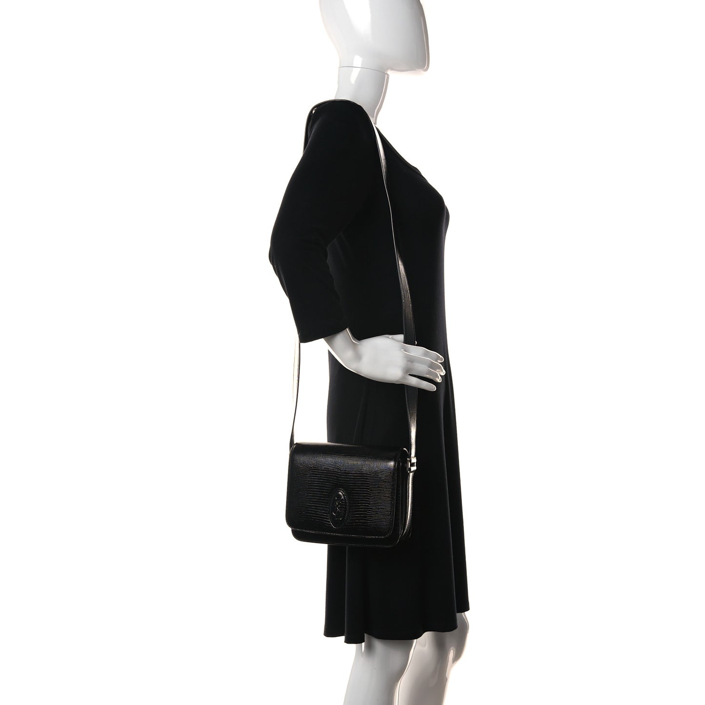 Calfskin Lizard Embossed Le 61 Shoulder Bag Black