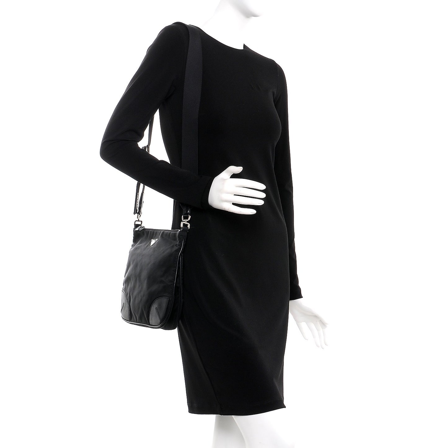 Nylon Flat Messenger Bag Black
