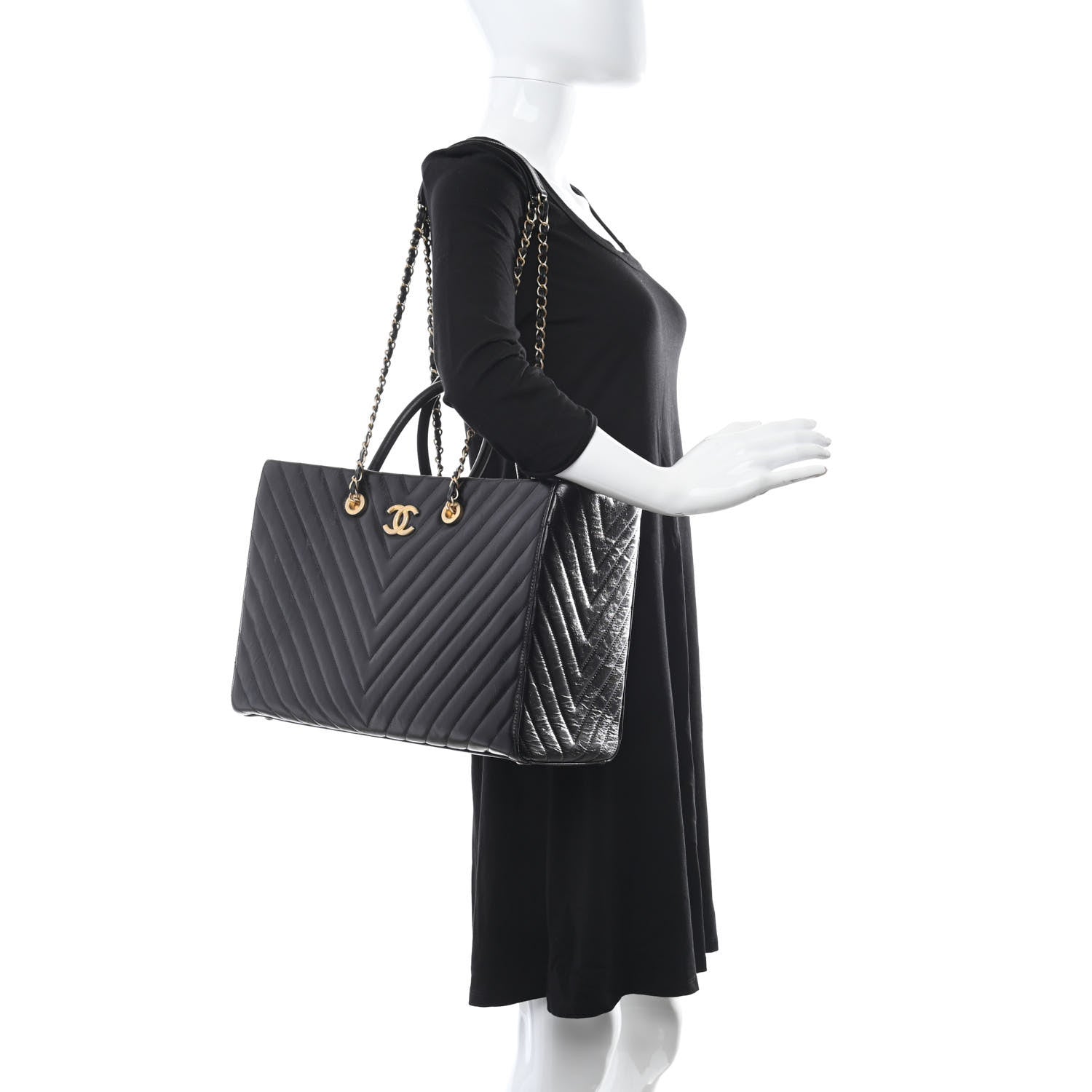 Chanel Aged Calfskin Chevron Large Coco Handle Shopping Tote Black 2 of 11
