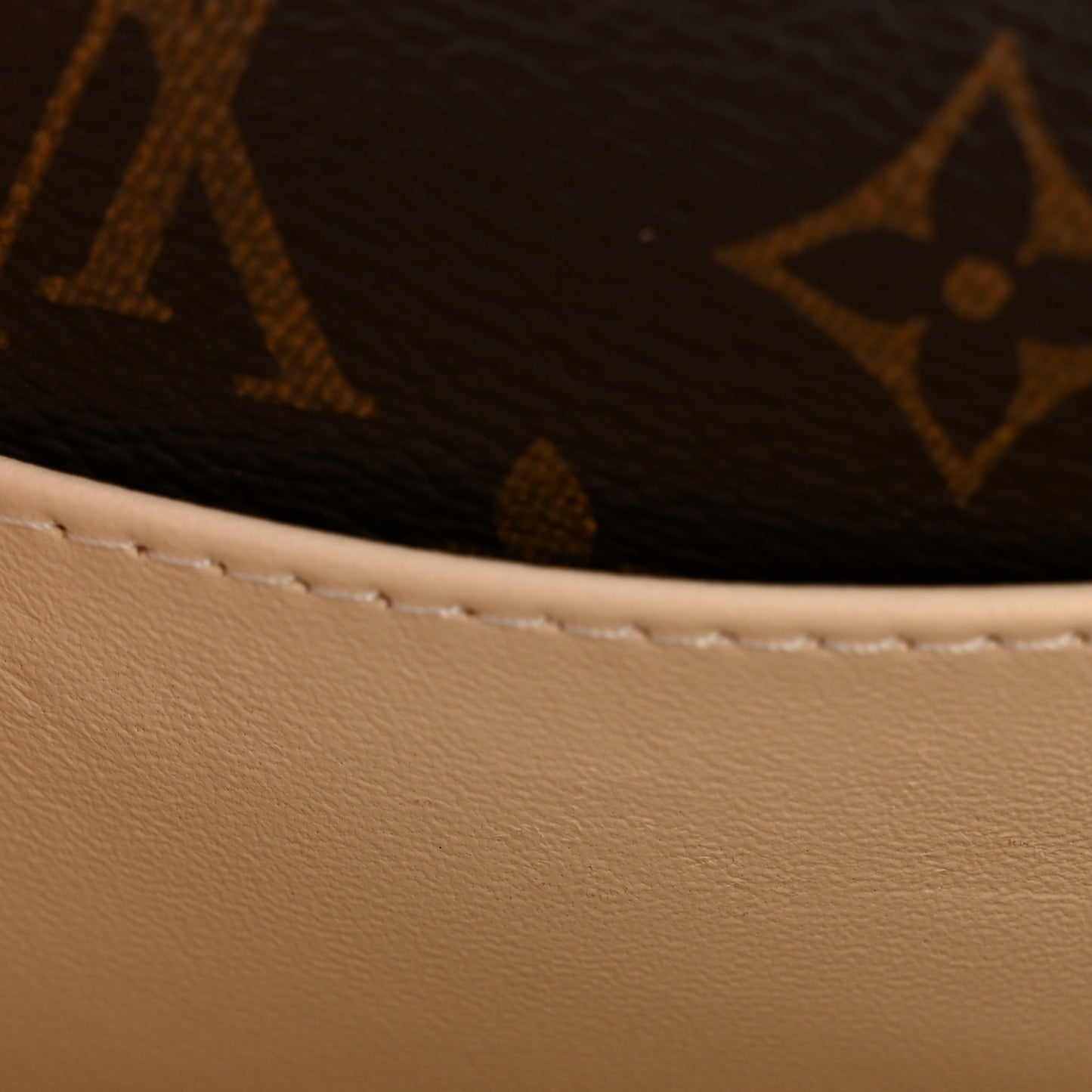 Grained Calfskin Monogram Double V Creme