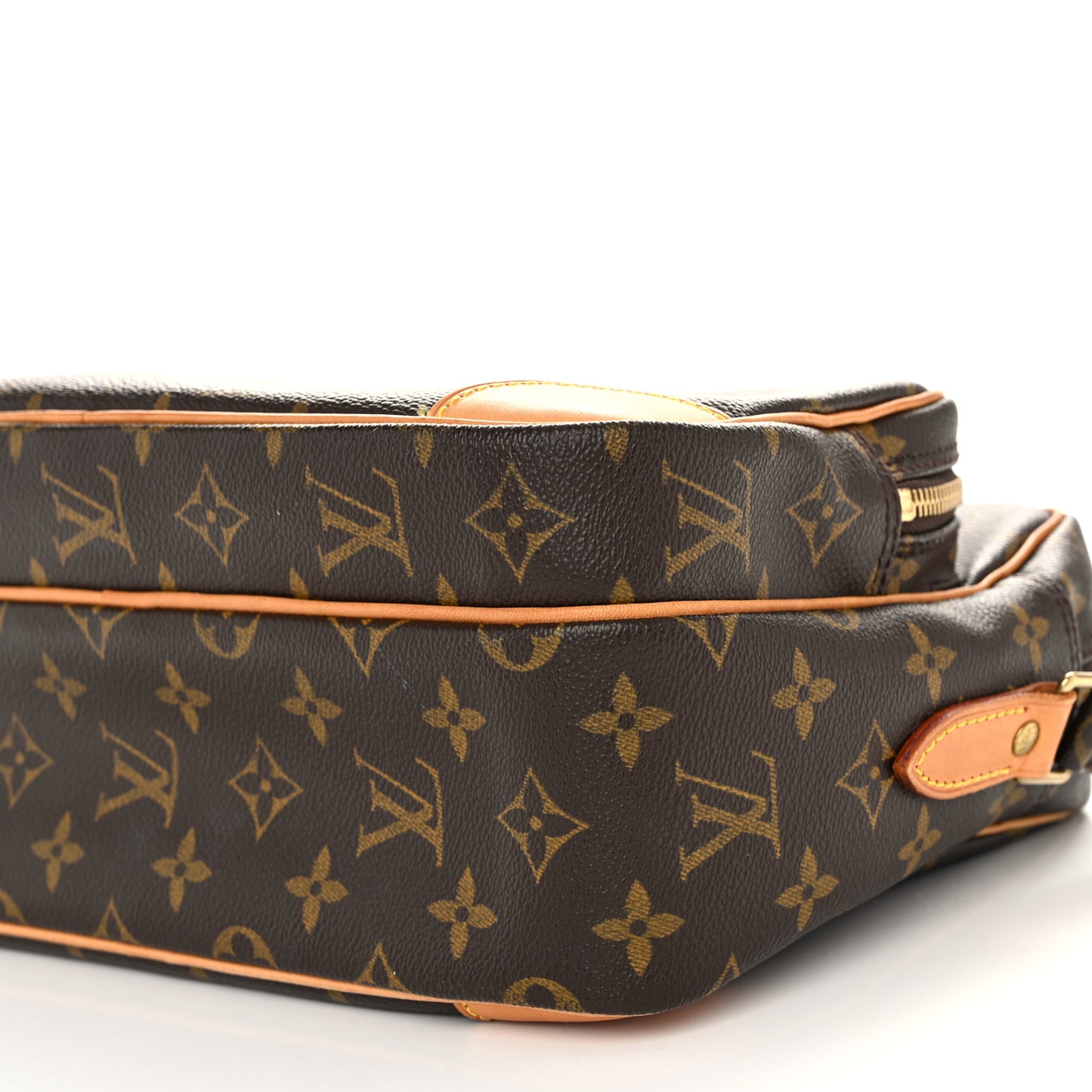 Monogram Nil 28