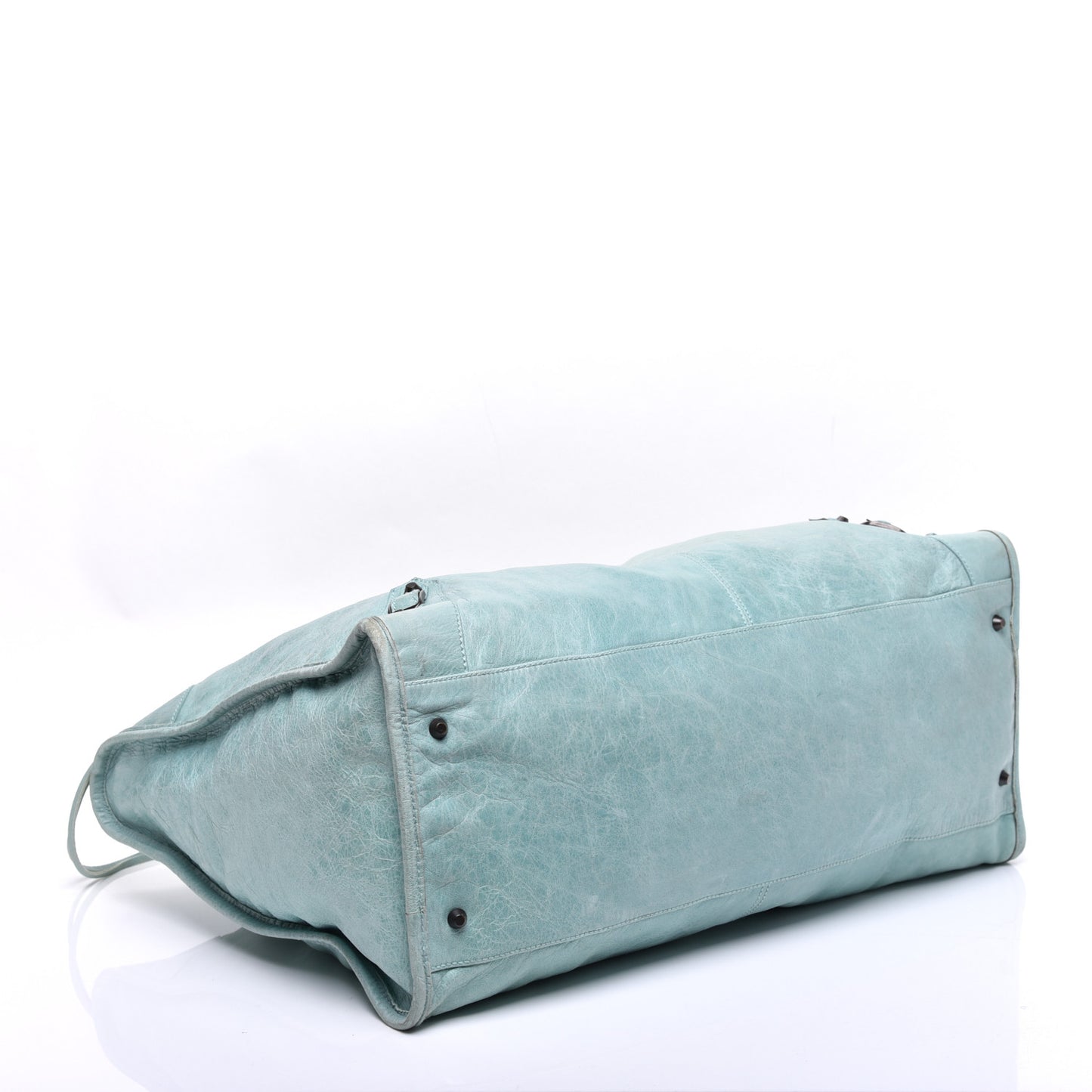 Agneau Classic Hardware Weekender Maldives