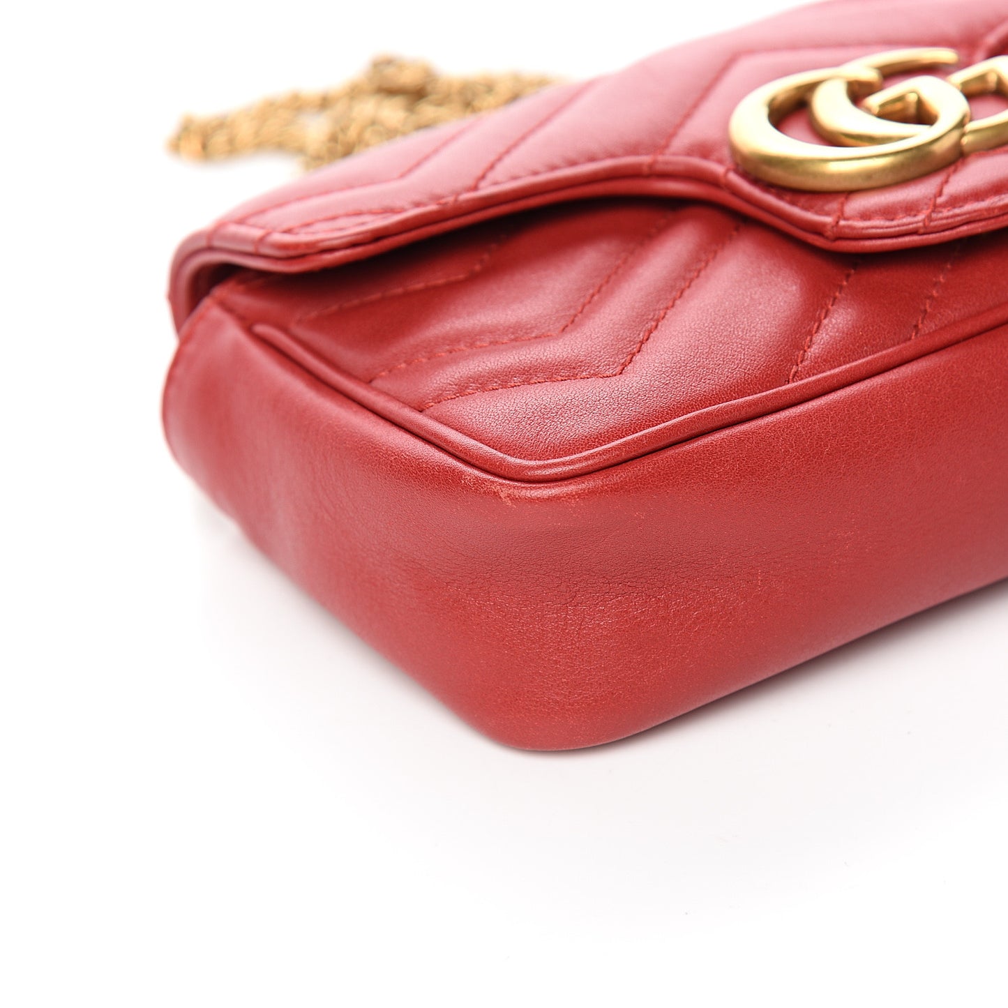 Calfskin Matelasse Super Mini GG Marmont Shoulder Bag Hibiscus Red