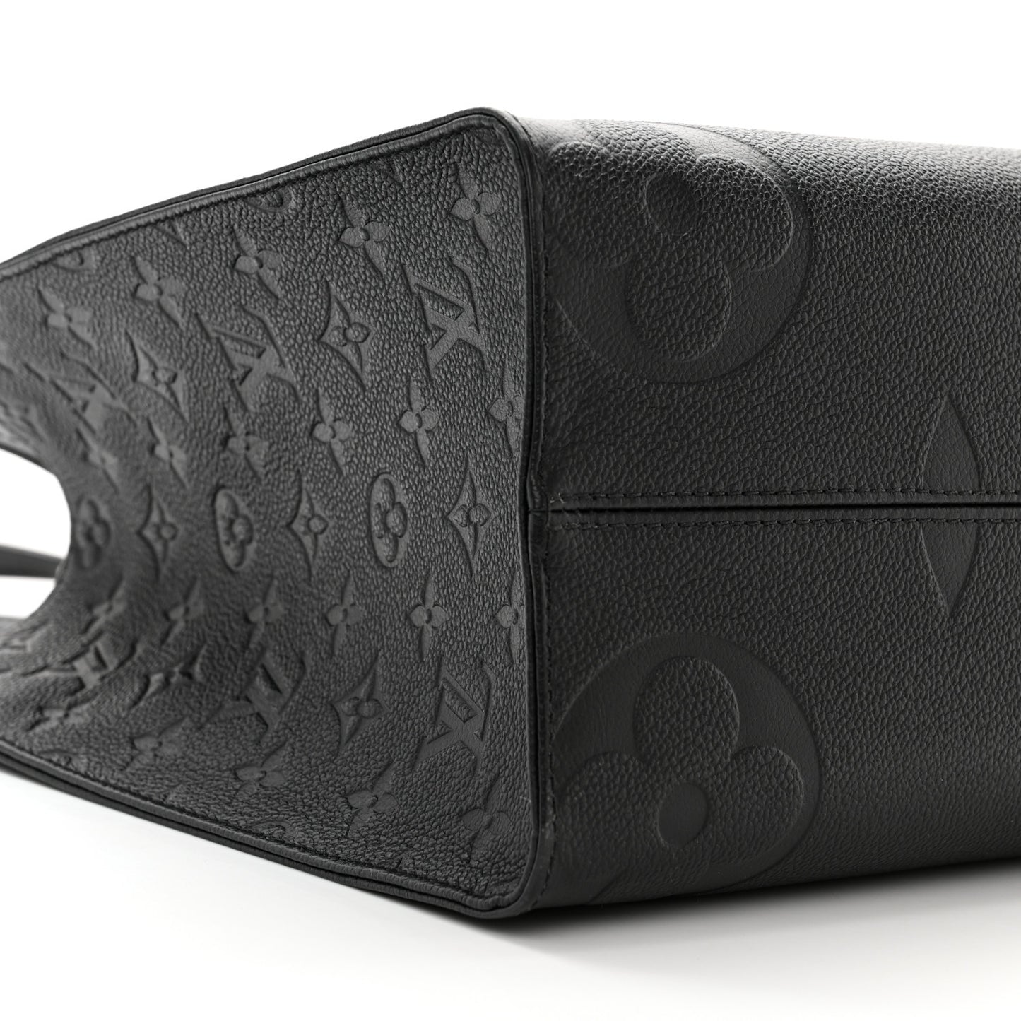 Empreinte Monogram Giant Onthego MM Black
