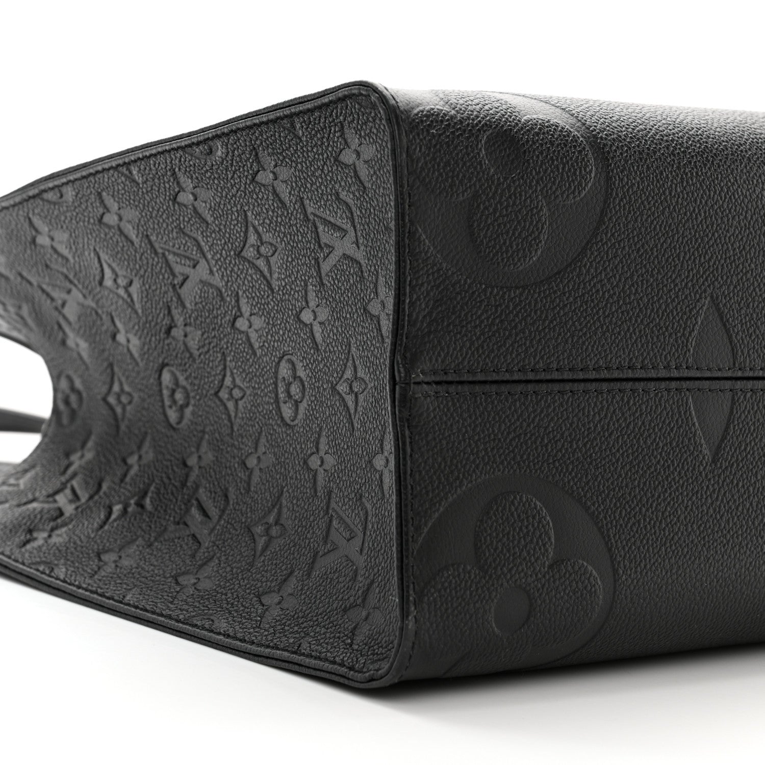 Louis Vuitton Empreinte Monogram Giant Onthego MM Black 8 of 9