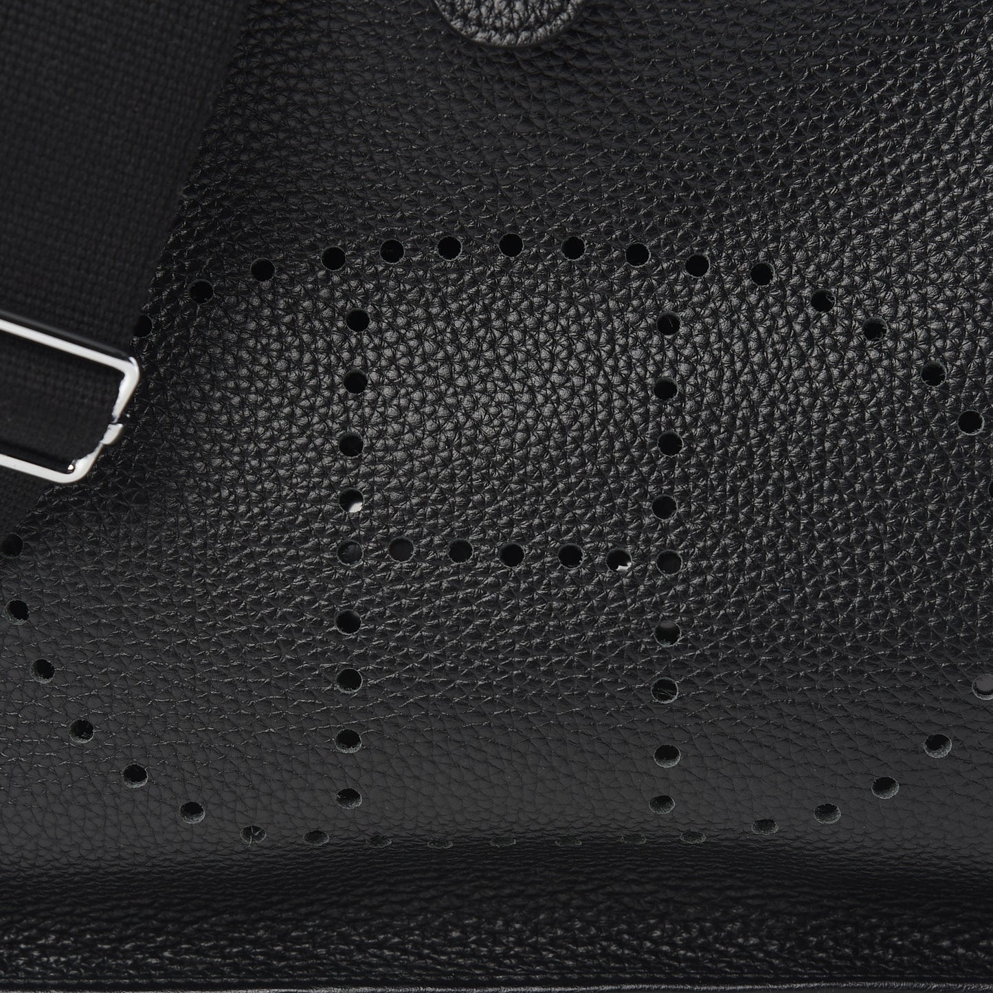 Taurillon Clemence Evelyne III PM Black