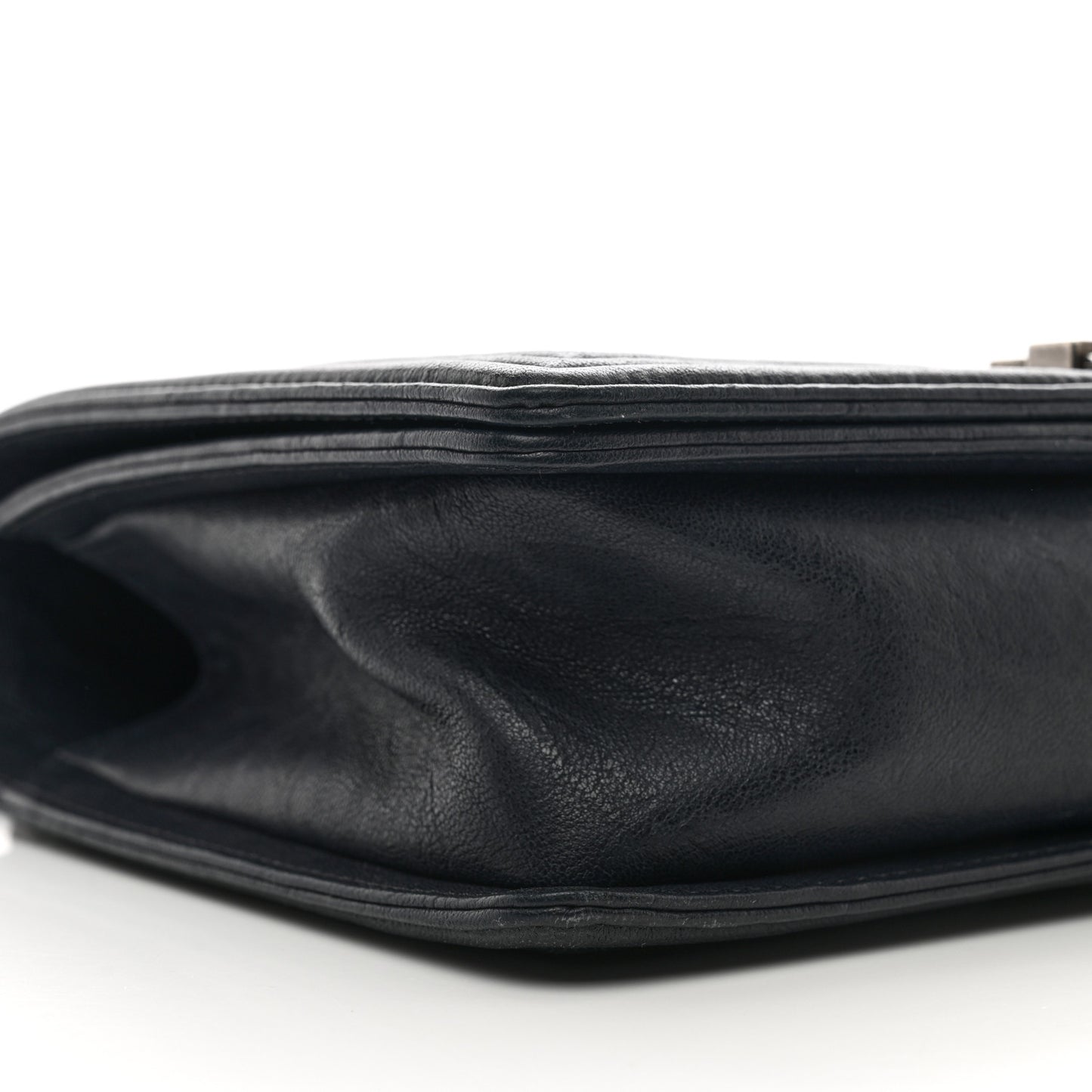 Crumpled Lambskin New Medium Studded Boy Flap Black