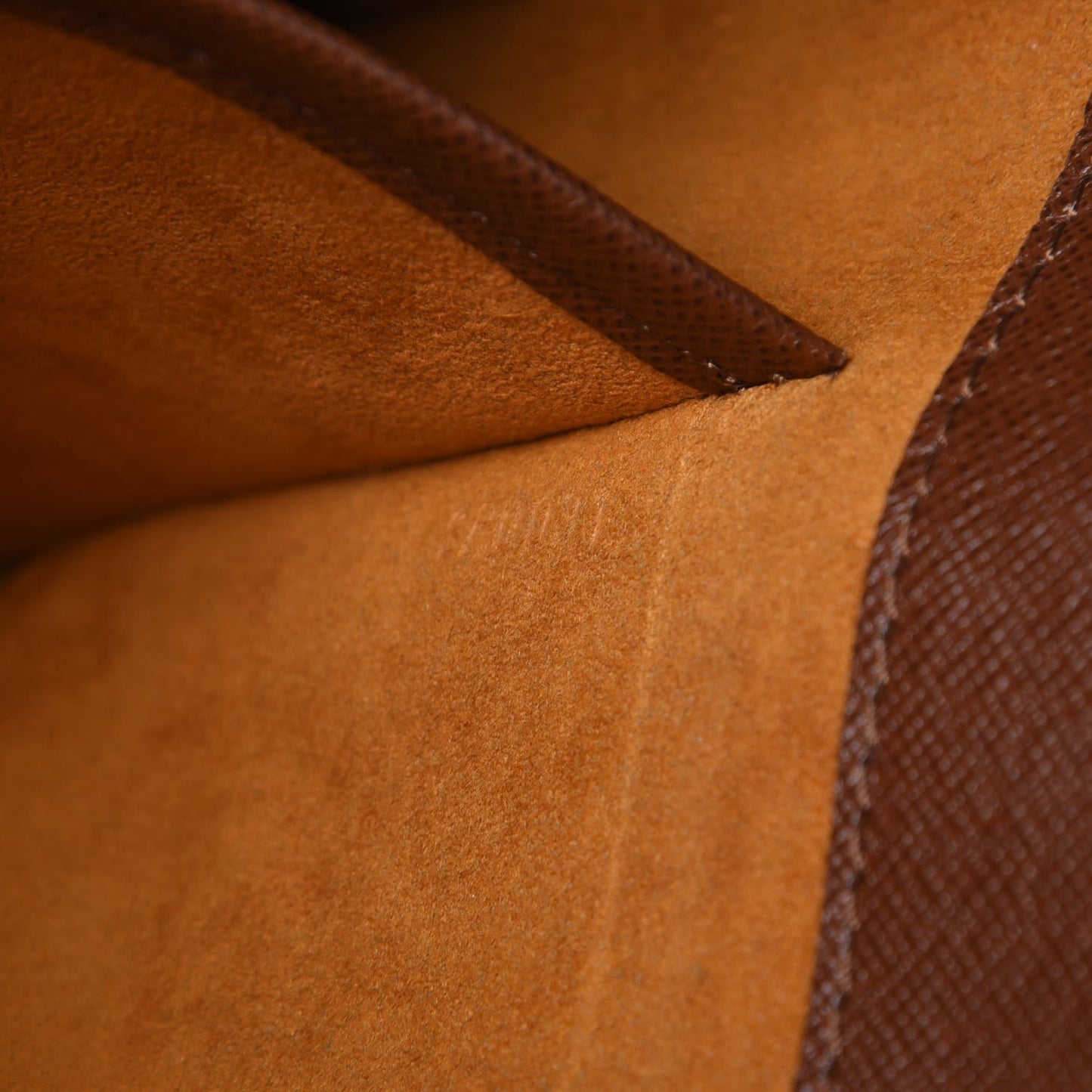 Monogram Musette Tango