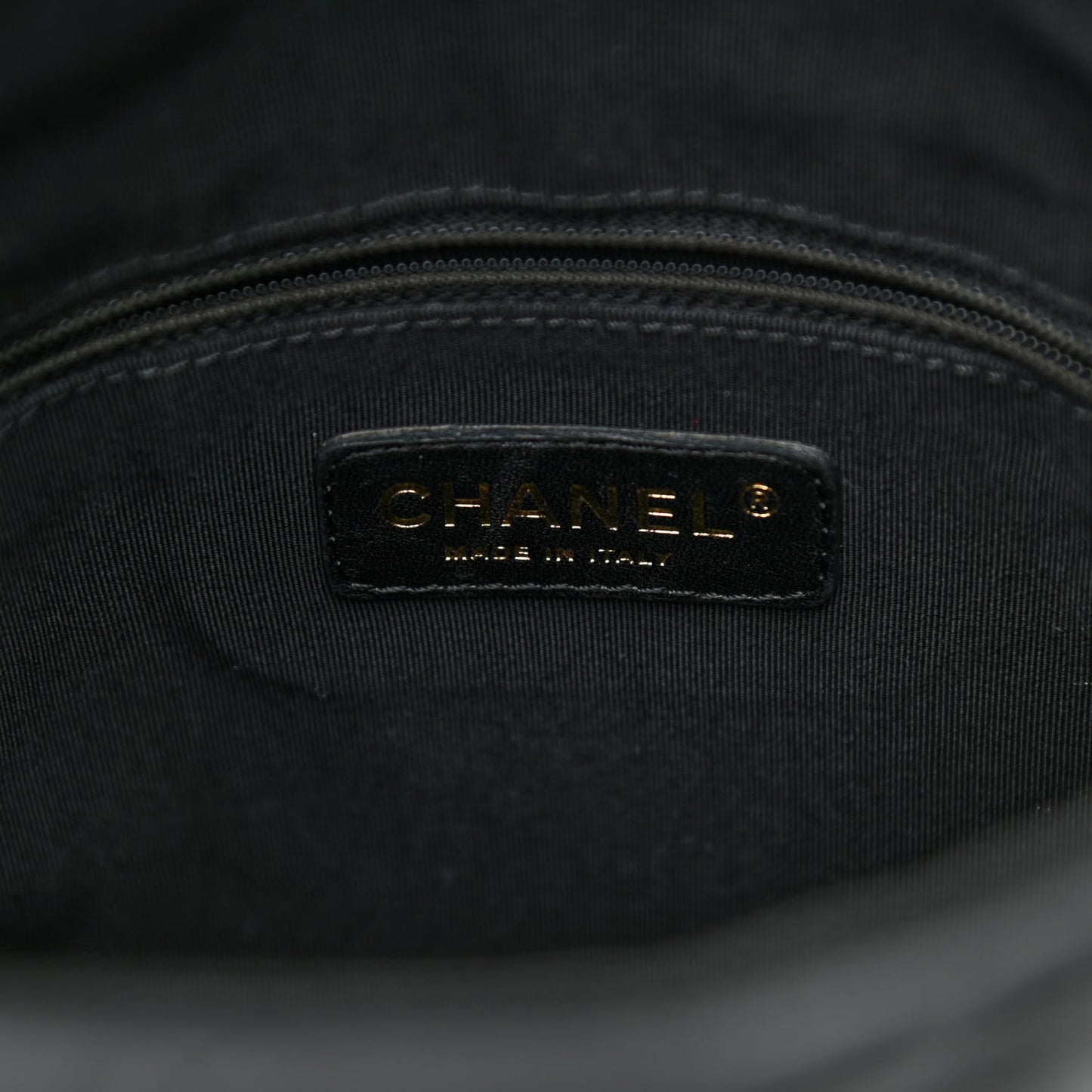 Calfskin Quilted Medium Chain Me Hobo Black