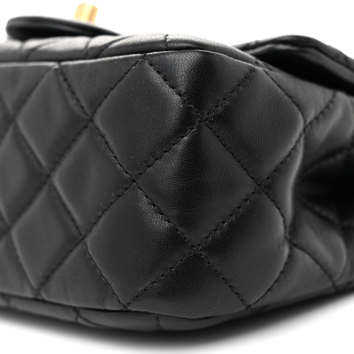 Lambskin Quilted Mini Pearl Crush Flap Black