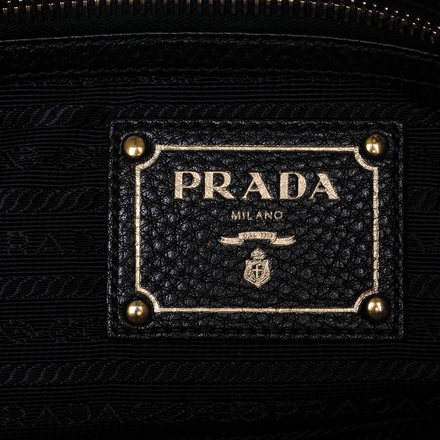 Vitello Daino Tote Nero Black
