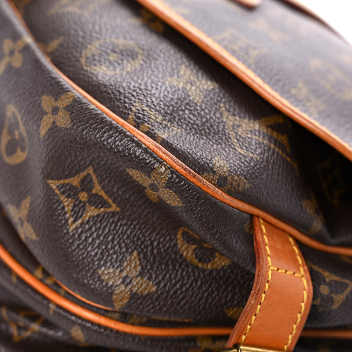 Monogram Saumur 30