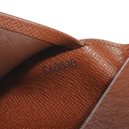 Louis Vuitton Monogram Passport Cover 6 of 6