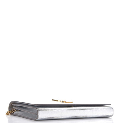 Saint Laurent Metallic Calfskin Monogram Chain Wallet Argento 4 of 8