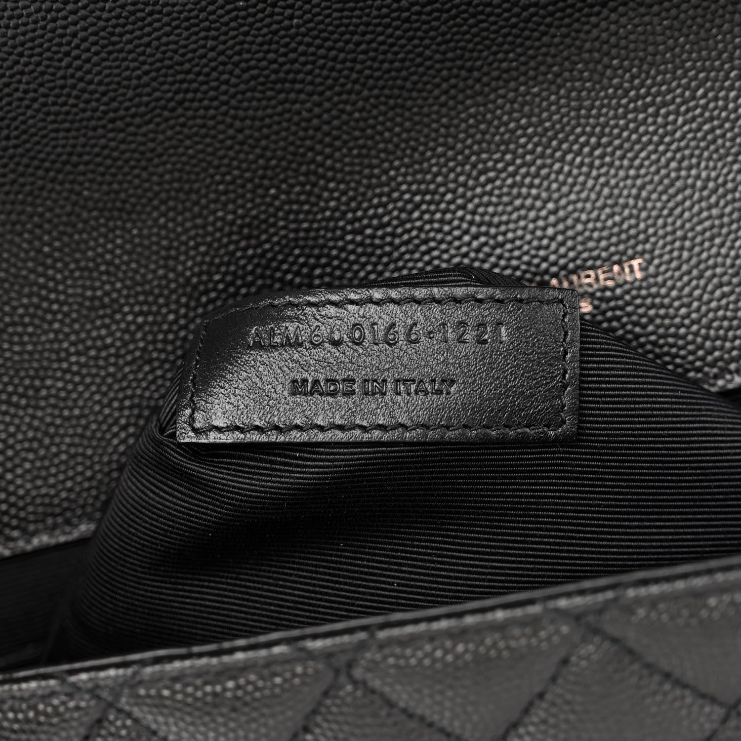 Saint Laurent Grain De Poudre Textured Mixed Matelasse Large Triquilt Monogram Monochrome Satchel Black 7 of 10