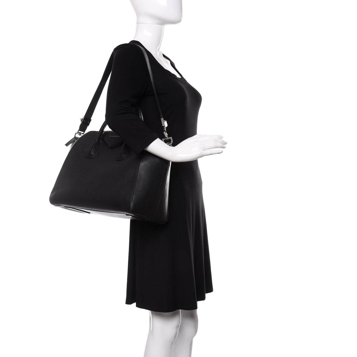 Sugar Goatskin Medium Antigona Black