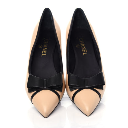 Chanel Lambskin Bow Pointed Toe Pumps 38.5 Beige Black 5 of 11