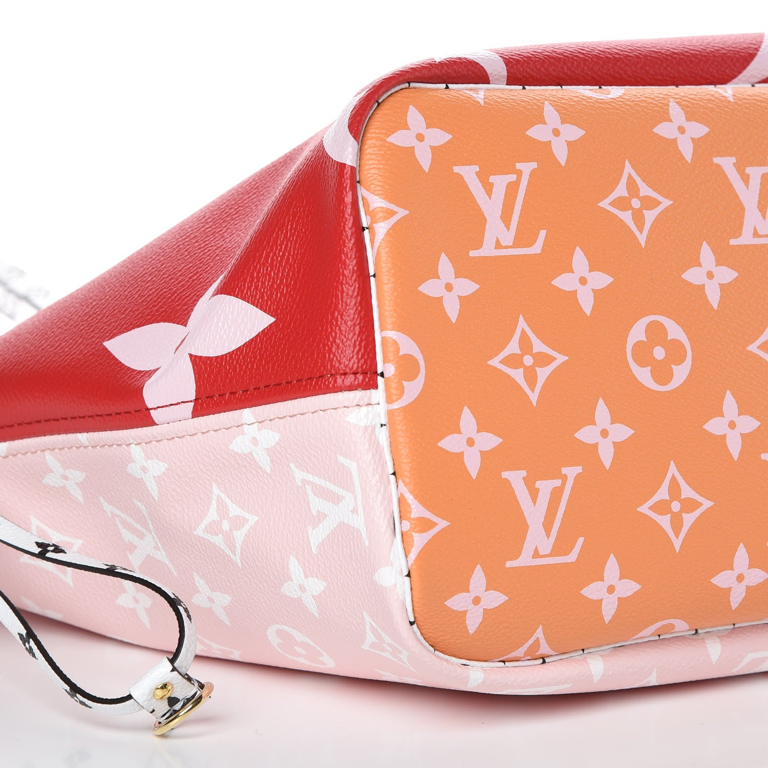 Louis Vuitton Monogram Giant Neverfull MM Rouge 9 of 11