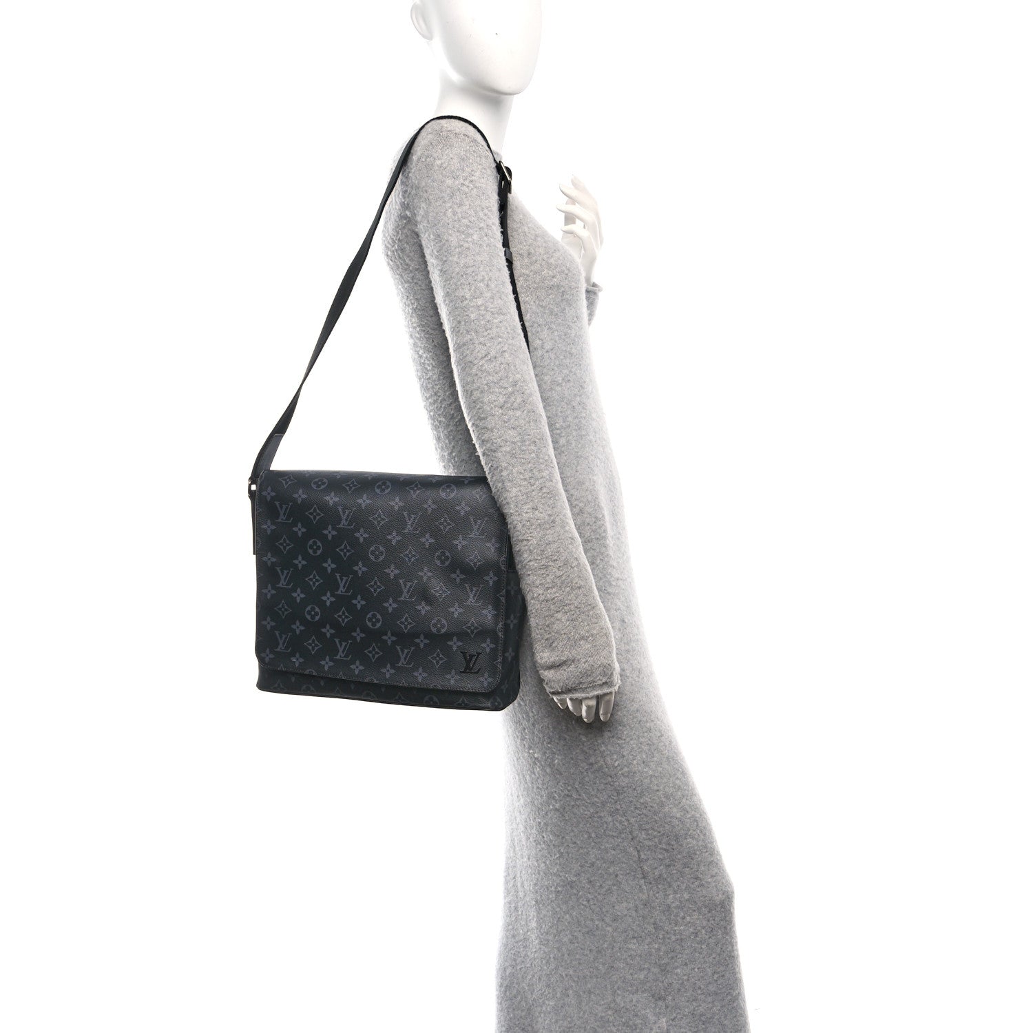 Louis Vuitton Monogram Eclipse District MM 2 of 10