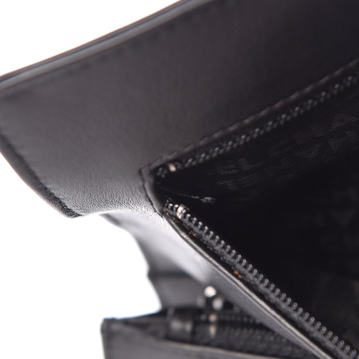 Lambskin Embossed Lax Wallet On Chain WOC Black