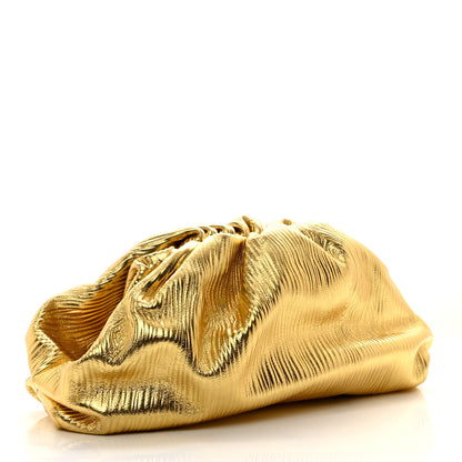 Bottega Veneta Metallic Bark Calfskin Embossed The Pouch Oversized Clutch Oro 3 of 8