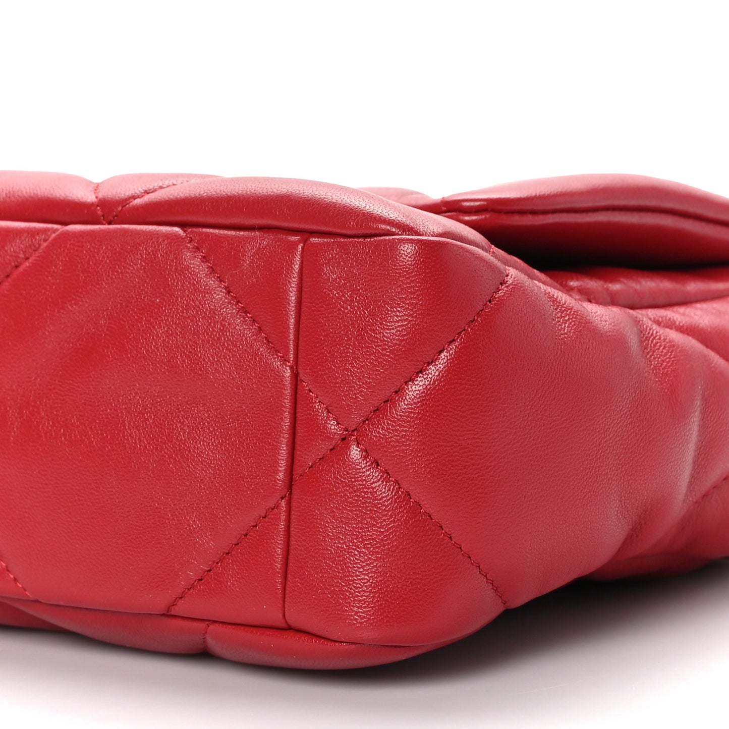 Goatskin Quilted Medium Chanel 19 Flap Red