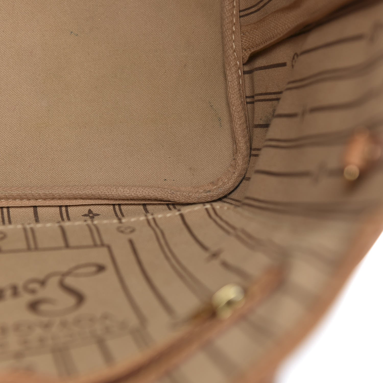Louis Vuitton Monogram Neverfull MM 9 of 14