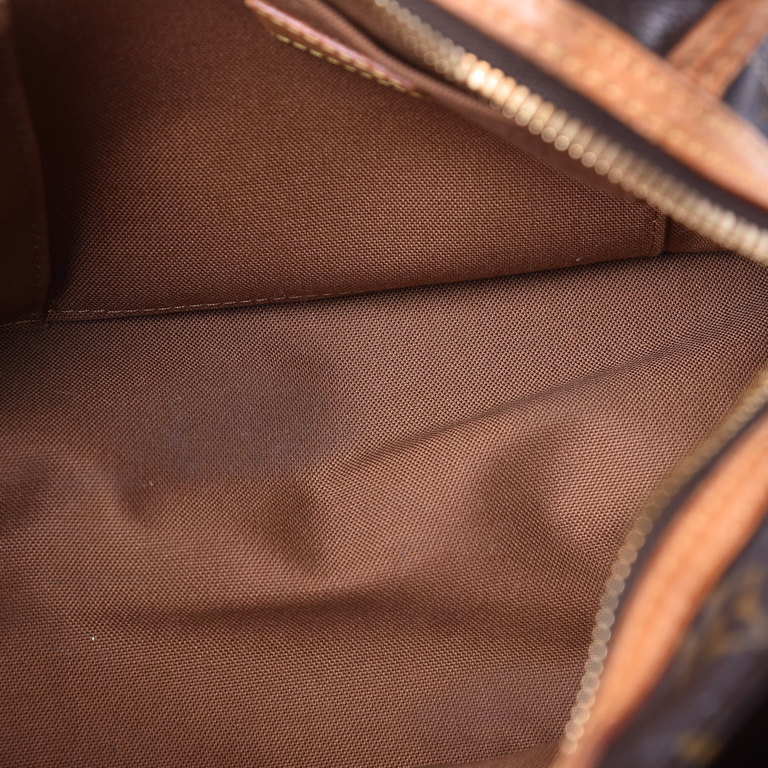 Louis Vuitton Monogram Riveting 8 of 15